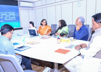 ଦୂରହେଲା ଦ୍ୱନ୍ଦ୍ୱ, ମାତୃତ୍ୱ ଛୁଟି ସମସ୍ୟା ଦୂରହେଲା