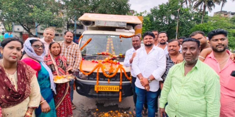 ସରକାରୀ କାର୍ଯ୍ୟକ୍ରମ ବିକାଶ ବାହାନ ରଥ ପରିକ୍ରମା କୁ ବିରୋଧ