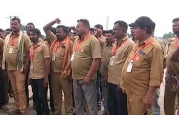 ଓଡ଼ିଶା ଡ୍ରାଇଭର ମହାସଂଘର ଷ୍ଟିଅରିଂ ଛାଡ଼ ଆନ୍ଦୋଳନ ଜାରି