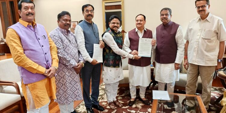 ଓଡ଼ିଶାରେ ଦକ୍ଷତା ବିକାଶ ନେଇ କେନ୍ଦ୍ରମନ୍ତ୍ରୀଙ୍କ ଅଧ୍ୟକ୍ଷତାରେ ବୈଠକ