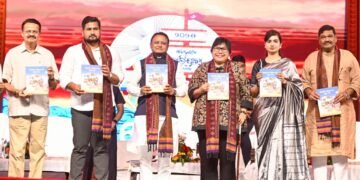 ଐତିହାସିକ କଟକ ବାଲିଯାତ୍ରା ୨୦୨୫ ଉଦଘାଟନ କଲେ ମୁଖ୍ୟମନ୍ତ୍ରୀ