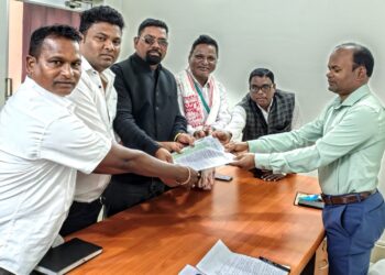 ପୋଡା ଅସ୍ତିଆ ଅଞ୍ଚଳର ବିକାଶ ପାଇଁ  ଉପ ଜିଲ୍ଲାପାଳଙ୍କୁ ଦାବିପତ୍ର